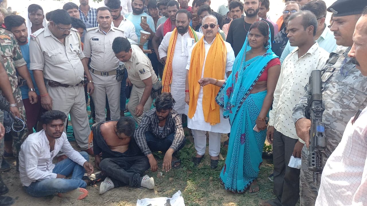 बिहार में सांसद पर चेन स्नेचर ने तान दी पिस्टल, 9  किलोमीटर तक पीछाकर बॉडीगार्ड ने 3 को पकड़ा