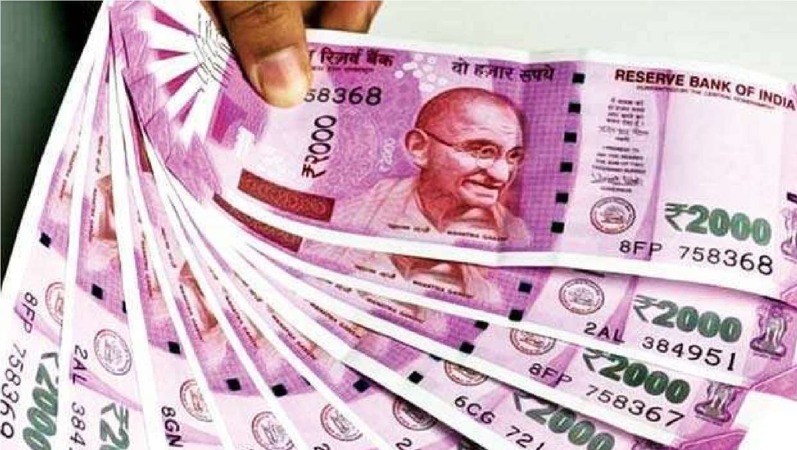 7th Pay Commission Latest News :  नये साल में सरकारी कर्मचारियों की बढ़ने वाली है सैलरी ?डीए में 4 फीसदी की बढ़ोतरी कर सकती है मोदी सरकार