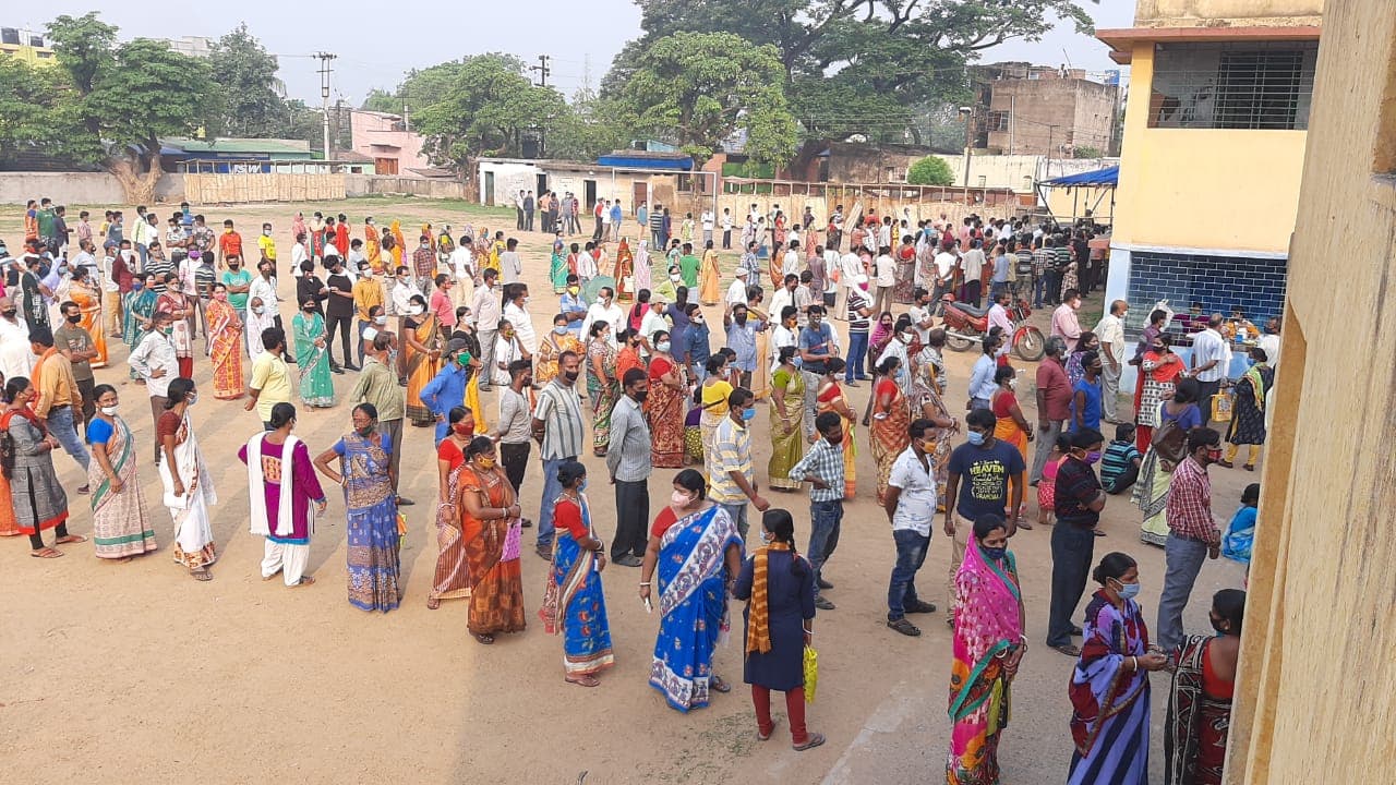 UP Chunav: चुनावी चक्रव्यूह के सातवें चरण में छोटे दलों की भूमिका खास, इनका जिसे साथ मिला सत्ता उसके पास