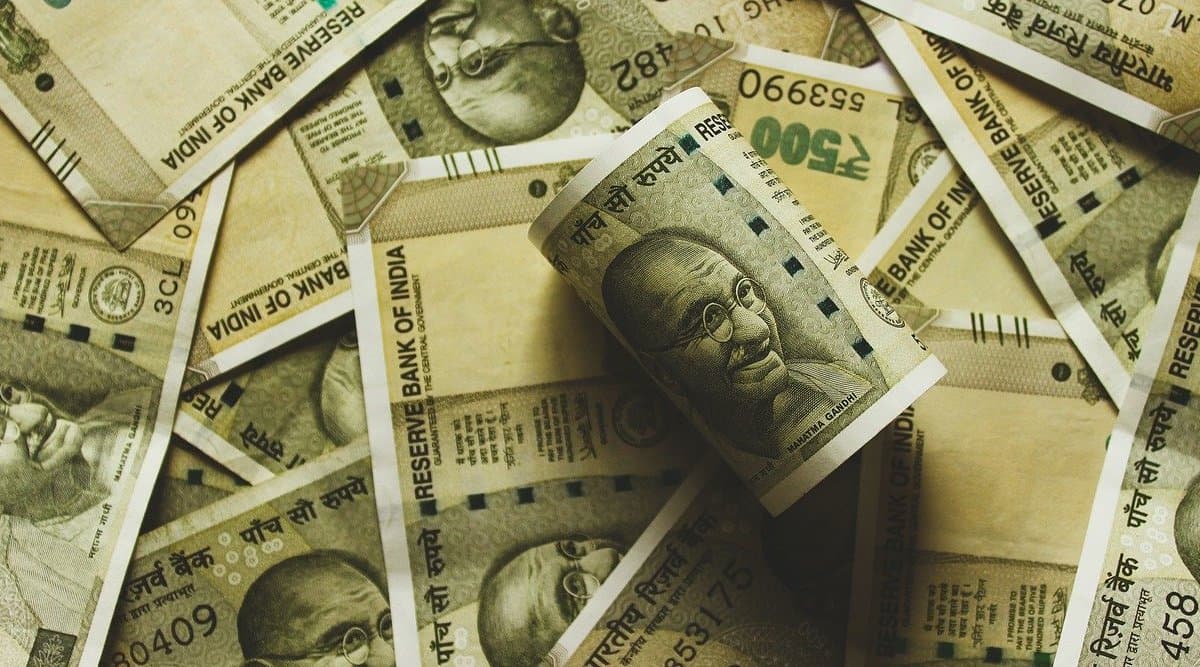 8th Pay Commission Update: केंद्रीय कर्मचारियों की सैलरी से जुड़ी बड़ी खबर, नये फॉर्मूले से बढ़ेगी सैलरी