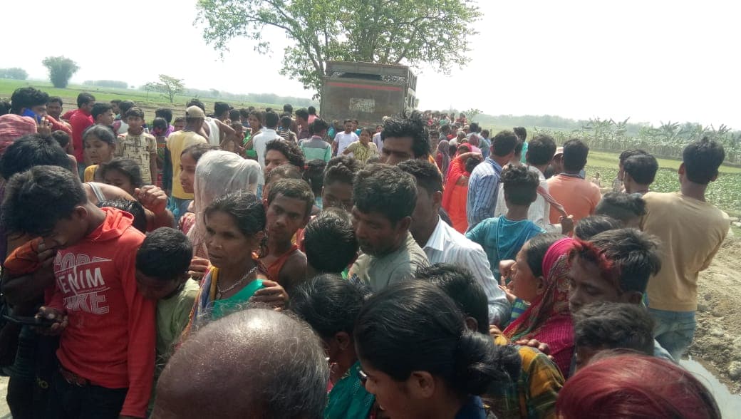 Kishanganj Road Accident: डंफर ने बाइक को कुचला, दो सगी बहनों समेत नई नवेली दुल्हन की मौत, पति की हालत गंभीर
