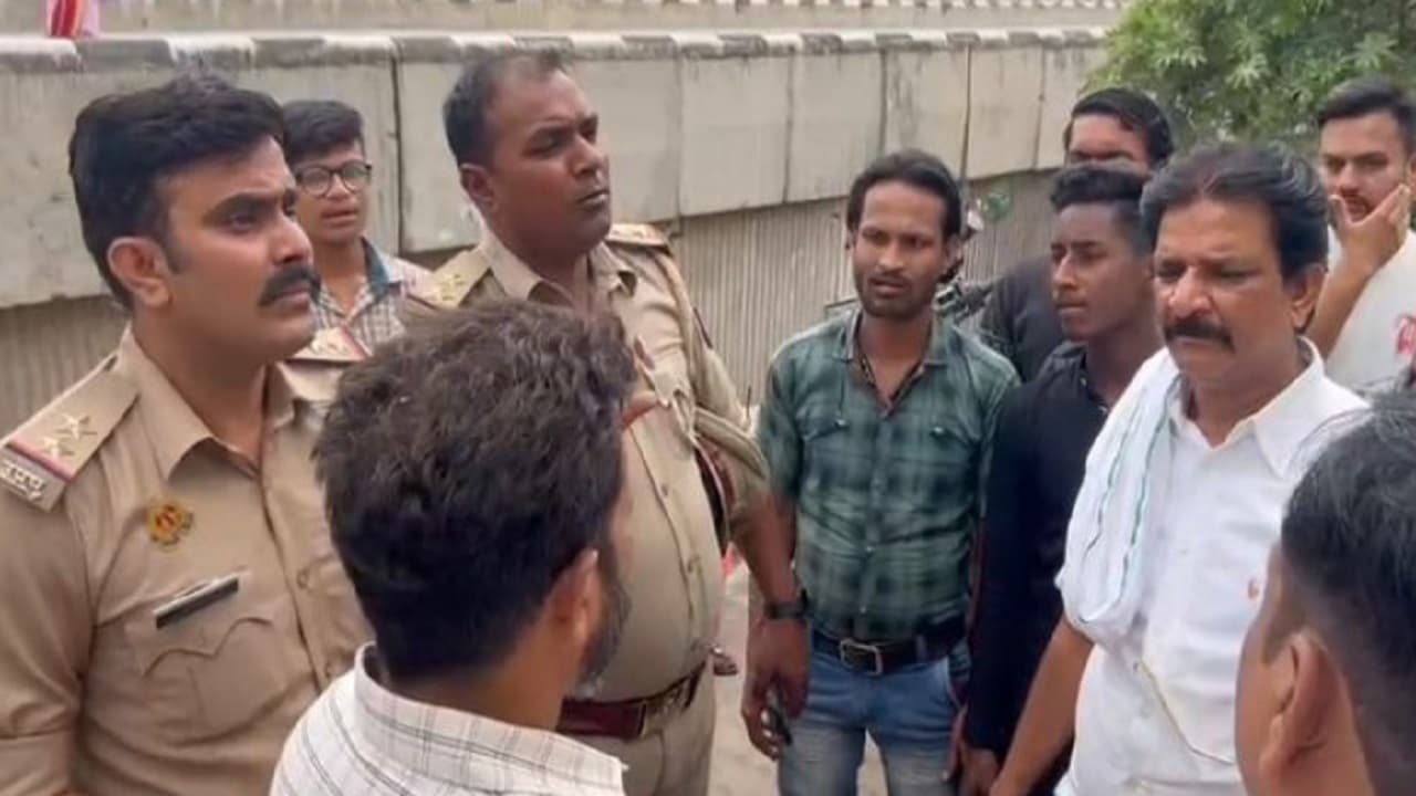 कानपुर में तेज आंधी से अलरैबर टेनरी की गिरी दीवार, काम कर रहे 6 मजदूर मलबे में दबे