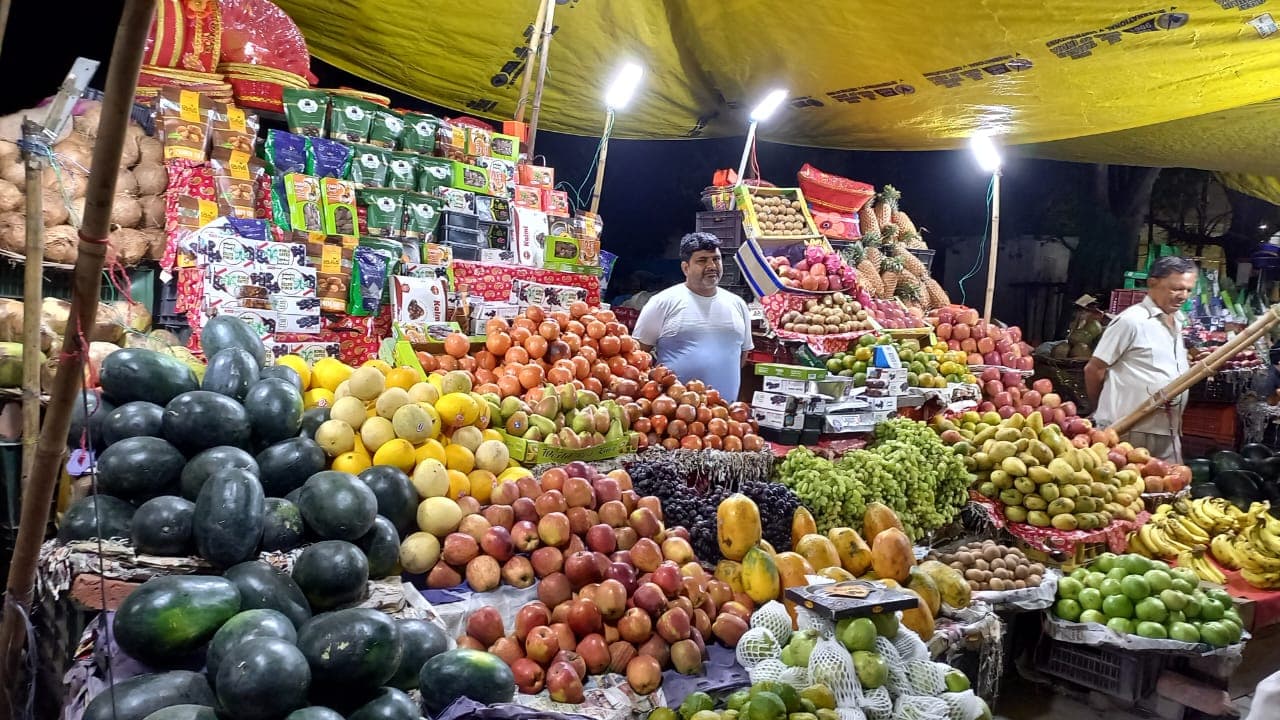 बरेली के बाजार में बढ़ी खजूर की मांग, रमजान में सउदी अरब और इराक- ईरान के खजूर से कर रहे रोजा इफ्तार