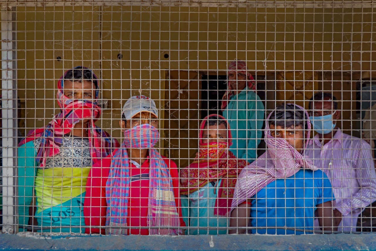 परिवार ने सुनायी आपबीती कहा- कोरोना से जान गंवाने वाले व्यक्ति के शव को कोई ऐंबुलेंस ले जाने तैयार नहीं हुई