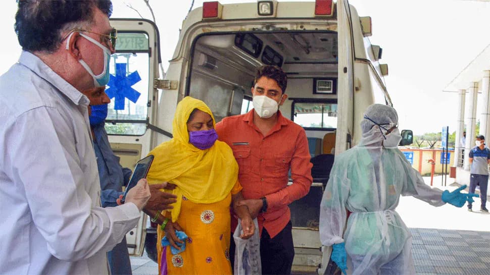 Coronavirus in India: 24 घंटे में मिले 44,059 नये पॉजिटिव केस, 91,39,866 हुई देश में संक्रमितों की संख्या
