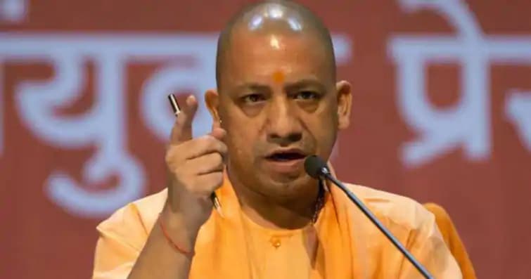 सीएम योगी ने मृतक बाबर के परिवार को दो लाख का मुआवजा देने का किया ऐलान, अधिकारियों को दिये ये निर्देश