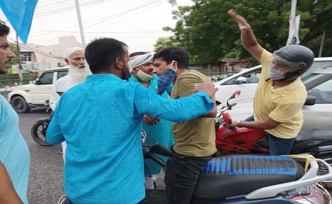 बिहार कांग्रेस की रैली में राहुल गांधी मुर्दाबाद के लगे नारे, भड़के कार्यकर्ताओं ने जड़ा तमाचा