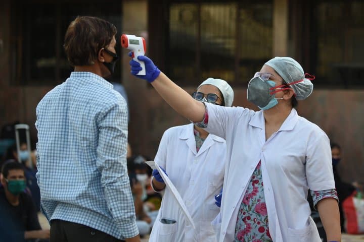 Coronavirus UP News : लखनऊ यूनिवर्सिटी के 7 प्रोफेसर की रिपोर्ट पॉजिटिव, संपर्क में आए छात्रों और कर्मचारियों को कोविड प्रोटोकॉल का पालन करने के दिए गए निर्देश