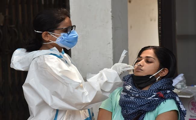 पटना जिले में संक्रमित बच्चे व 25 से 49 साल तक के लोग काफी तेजी से कर रहे रिकवर, जानें किस उम्र के मरीजों की सबसे अधिक हुई मौत