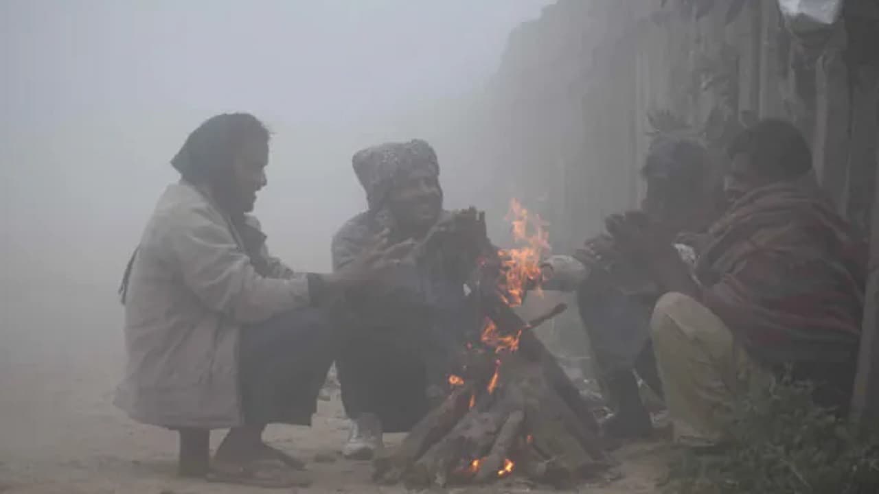 Bihar Weather: गया, सबौर और बांका में शीतलहर का प्रकोप, अभी जारी रहेगी कड़ाके की ठंड, इस दिन से मिलेगी राहत