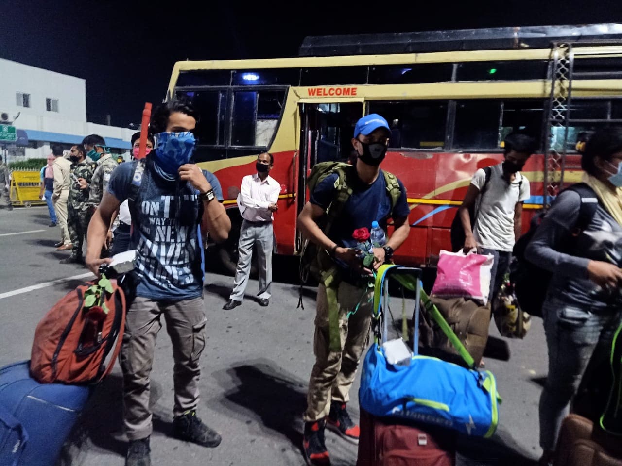 Jharkhand Coronavirus: दूसरे राज्यों में फंसे लोगों के लिए हेमंत सरकार ने जारी की वेब लिंक http://jharkhandpravasi.in/