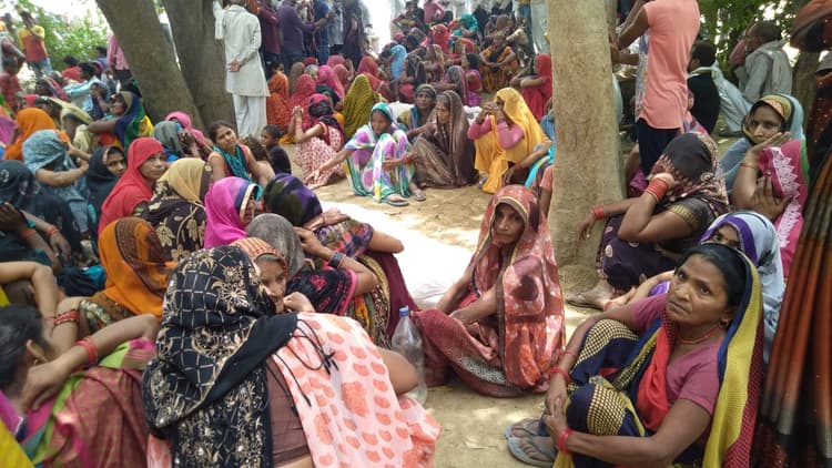 कानपुर हादसे में मरने वालों की संख्या 18 हुई, सभी का हुआ अंतिम संस्कार, गांव में मचा कोहराम