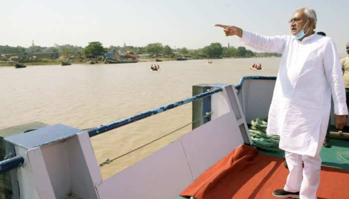 छठ महापर्व की तैयारी: सीएम नीतीश कुमार पटना के कई घाटों का किए निरीक्षण, अधिकारियों को दिए कई निर्देश