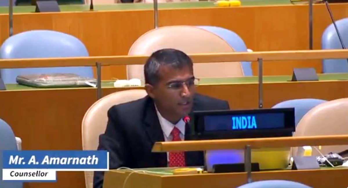 UN में भारत ने पाकिस्तान को फिर लगाई फटकार, कहा- यहां करता है शांति की बात और लादेन को शहीद बताते हैं इमरान