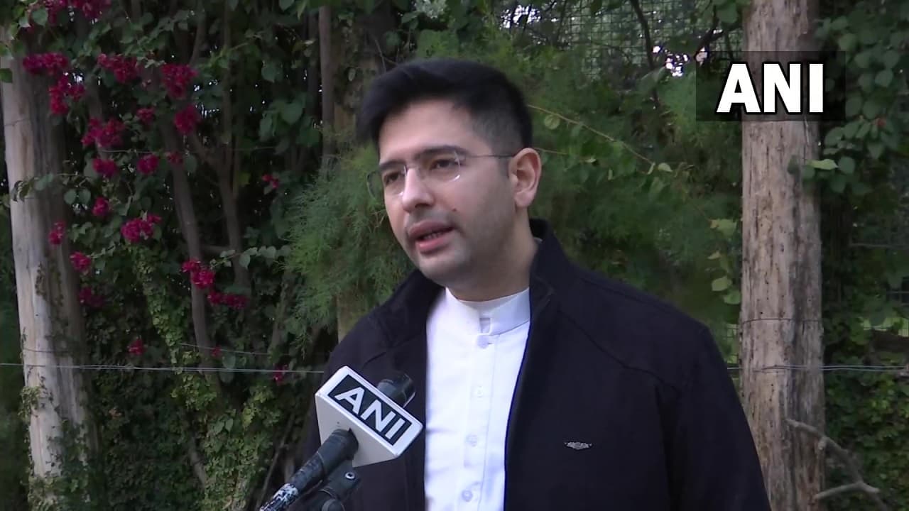 Punjab Chunav: चन्नी को CM फेस बनाने पर AAP ने कांग्रेस को घेरा, राहुल गांधी के फैसले पर उठाए सवाल