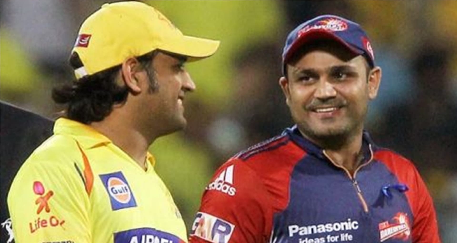 सहवाग ने धौनी को कप्तानी में दिये 10 में केवल 4 अंक, बैटिंग ऑर्डर पर उठाया सवाल सहवाग ने धौनी को कप्तानी में दिये 10 में केवल 4 अंक, बैटिंग ऑर्डर पर उठाया सवाल