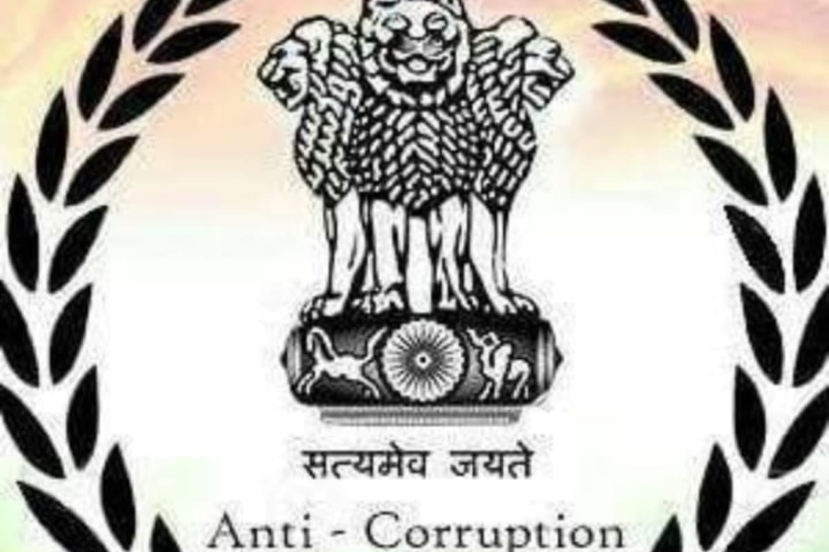झारखंड: दो हजार घूस लेते रोजगार सेवक गिरफ्तार, धनबाद एसीबी की टीम ने रंगेहाथ ऐसे दबोचा