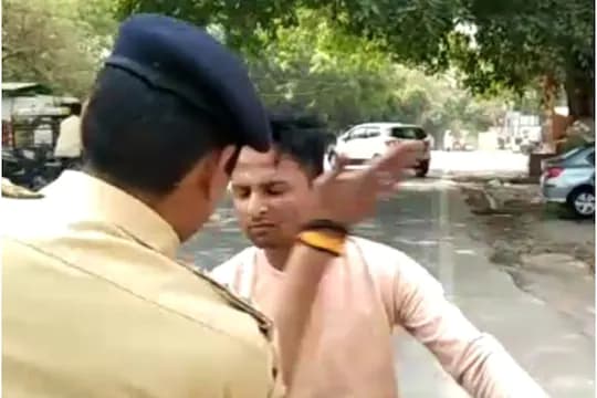UP News: 5 सेकेंड में जड़ दिए 5 थप्पड़- छात्रा से छेड़खानी कर रहे मनचले को ACP ने 'ऑन द स्पॉट' सिखाया सबक