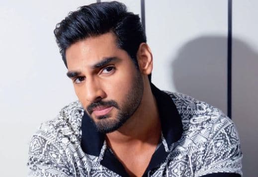 Exclusive: सुनील शेट्टी का बेटा हूं तो फिट रहने का स्ट्रेस होता ही है- अहान शेट्टी