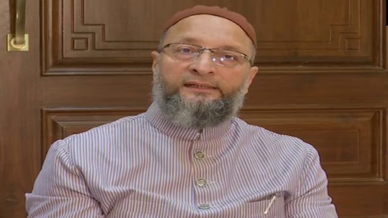Gyanvapi Case Verdict: ज्ञानवापी फैसले पर बोले असदुद्दीन ओवैसी, इसके खिलाफ हाई कोर्ट जरूर जाना चाहिए Gyanvapi Case Verdict: ज्ञानवापी फैसले पर बोले असदुद्दीन ओवैसी, इसके खिलाफ हाई कोर्ट जरूर जाना चाहिए