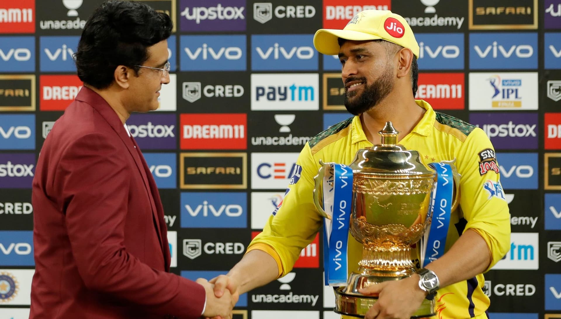 IPL Mega Auction: 4 खिलाड़ी रिटेन कर सकती है फ्रेंचाइजी, CSK की नजर धोनी, गायकवाड़ और जडेजा पर