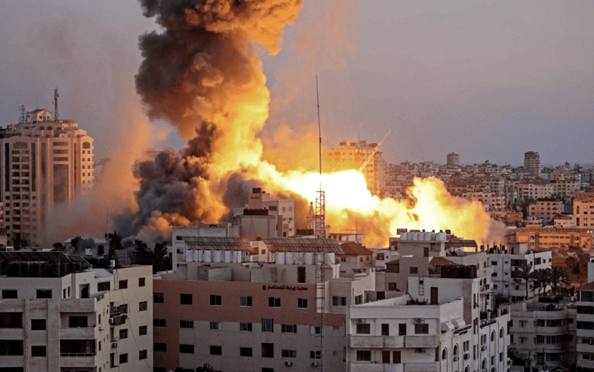 एक महीने भी नहीं टिका सीजफायर, गाजा पर गरज उठे  इजराइली रॉकेट, कहीं ये Air Strike न बन जाए बड़ी लड़ाई