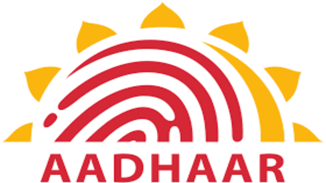 कॉरपोरेट फाइलिंग में भी जरूरी हो जाएगा Aadhaar Card, बायोमेट्रिक वेरिफिकेशन की स्कीम बना रही सरकार