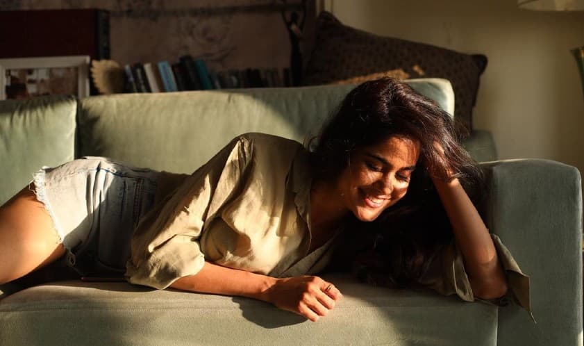 आश्रम में सीधी-साधी दिखने वाली ‘पम्मी’ रियल लाइफ में हैं इतनी ग्लैमरस, Aaditi Pohankar की स्टाइलिश तसवीरें