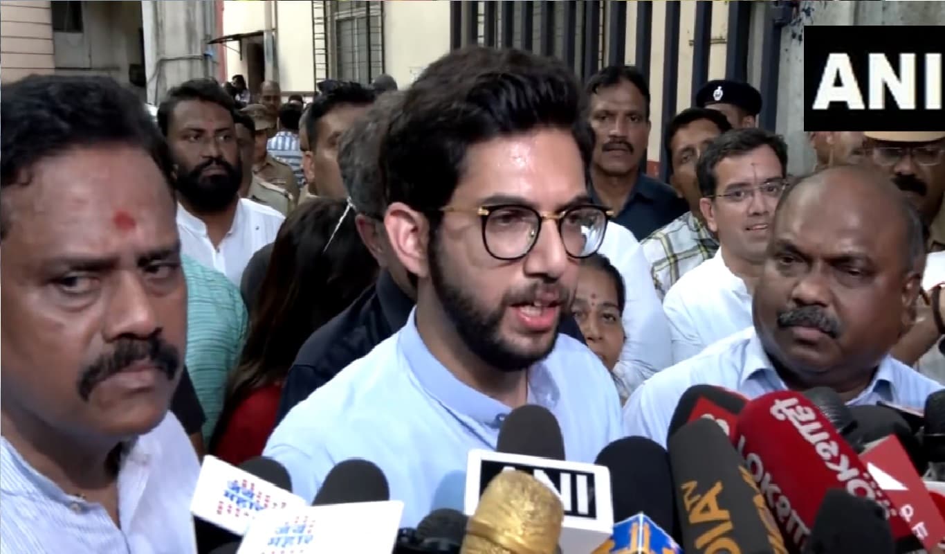 आदित्य ठाकरे ने किया बड़ा दावा, कहा- मातोश्री आकर रोने लगे थे एकनाथ शिंदे, जेल जाने की कही थी बात