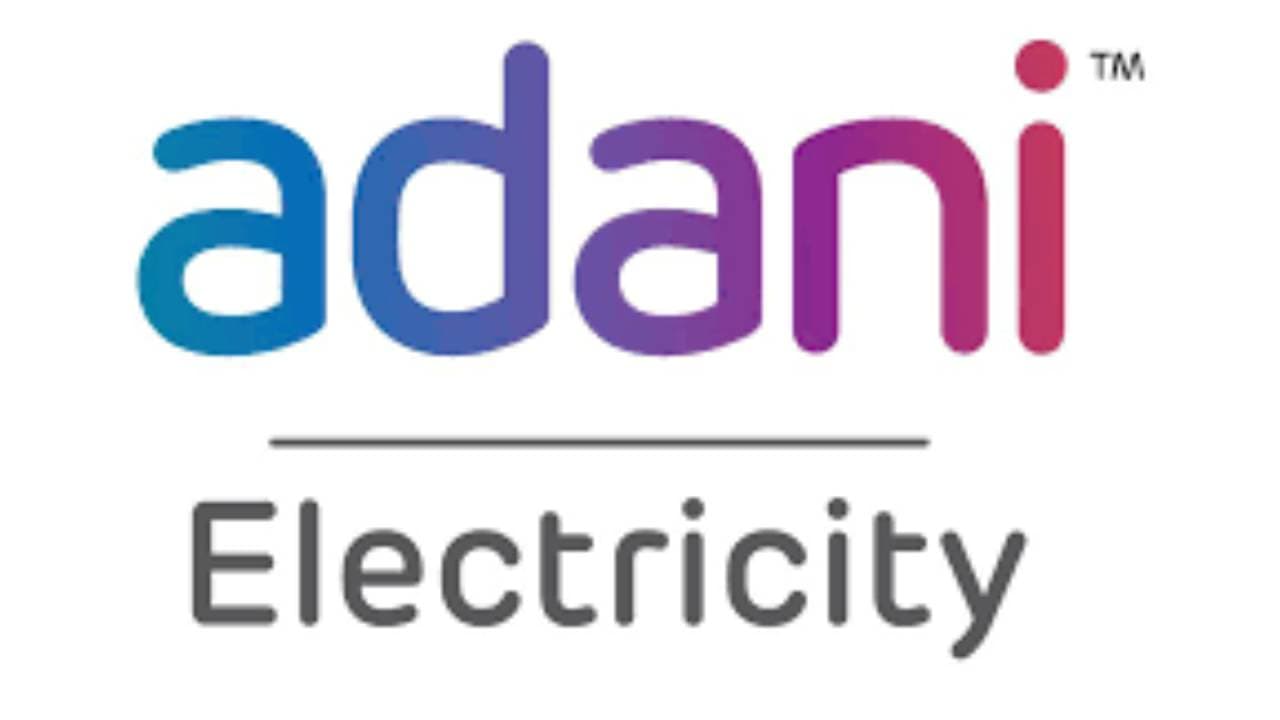 अदाणी को झटका, फिच ने AEML के 2 अरब डॉलर के नोट को जोखिम में डाला