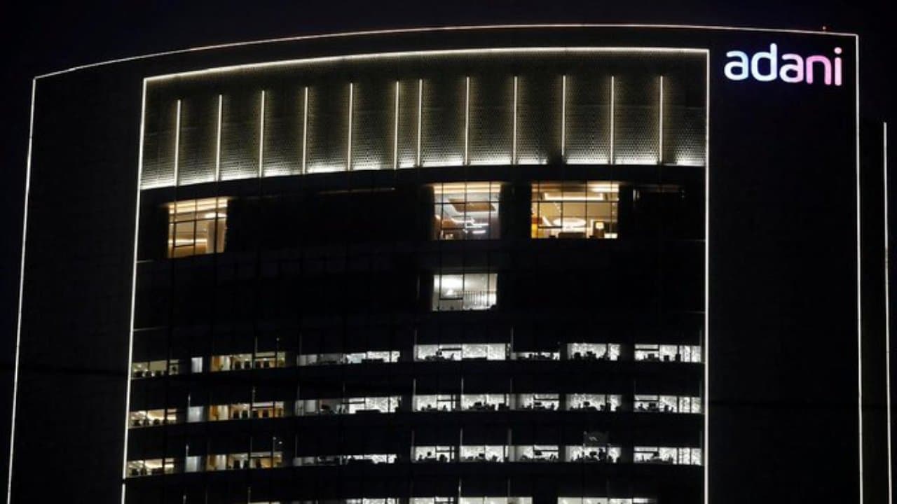 Adani Group Income: गौतम अदाणी का मास्टरस्ट्रोक! ACC-Ambuja Cement के अधिग्रहण से बंपर बढ़ गयी इनकम