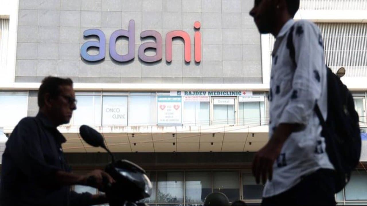 गौतम अदाणी को फिर लगा झटका : अदाणी ग्रुप का मार्केट वैल्यू 100 बिलियन डॉलर के नीचे गिरा
