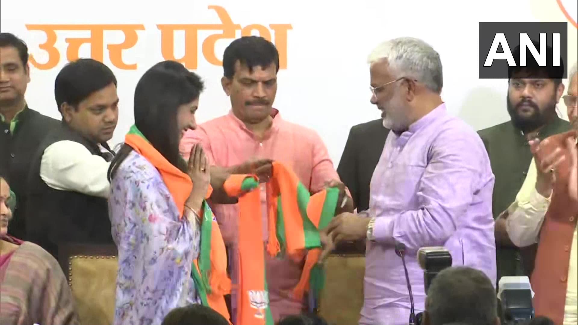 कांग्रेस विधायक अदिति सिंह और बसपा विधायक वंदना सिंह ने थामा कमल, स्वतंत्रदेव सिंह ने दिलाई सदस्यता