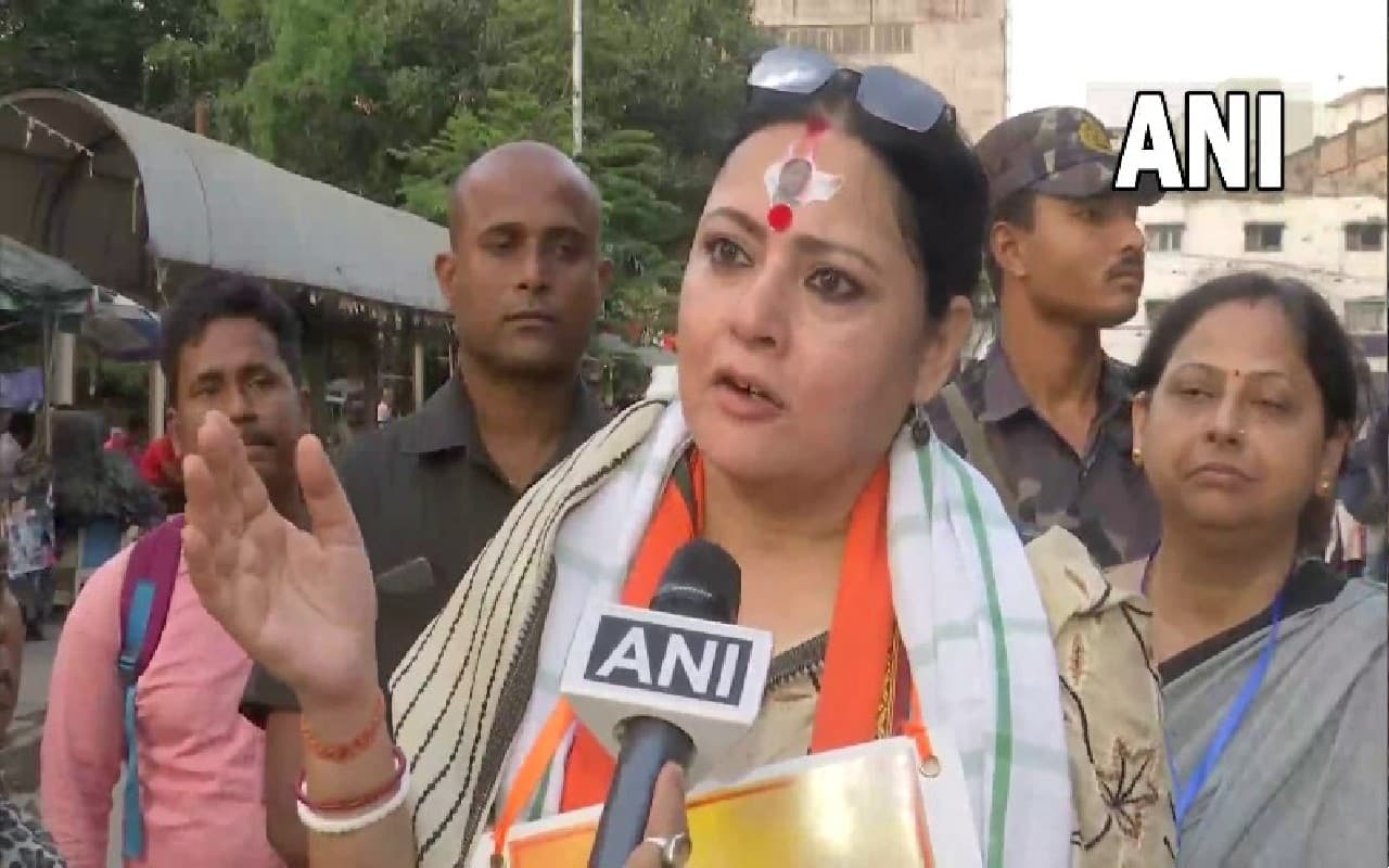 पश्चिम बंगाल : भाजपा विधायक अग्निमित्रा पॉल का दावा, TMC के 30 से अधिक एमएलए पार्टी के संपर्क में पश्चिम बंगाल : भाजपा विधायक अग्निमित्रा पॉल का दावा, TMC के 30 से अधिक एमएलए पार्टी के संपर्क में