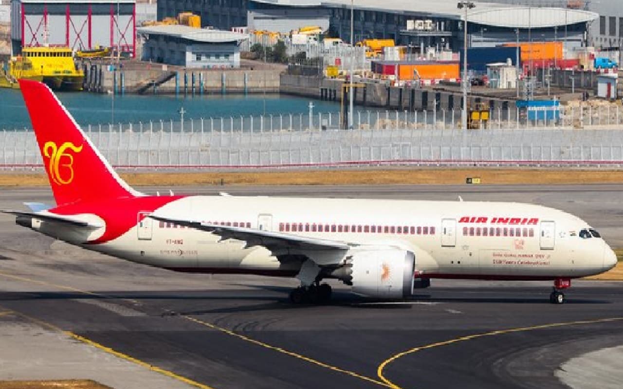 एयर इंडिया ने चालक दल को वीआरएस की तारीख बढ़ाने का दिया विकल्प, जानिए क्या है पूरा प्लान