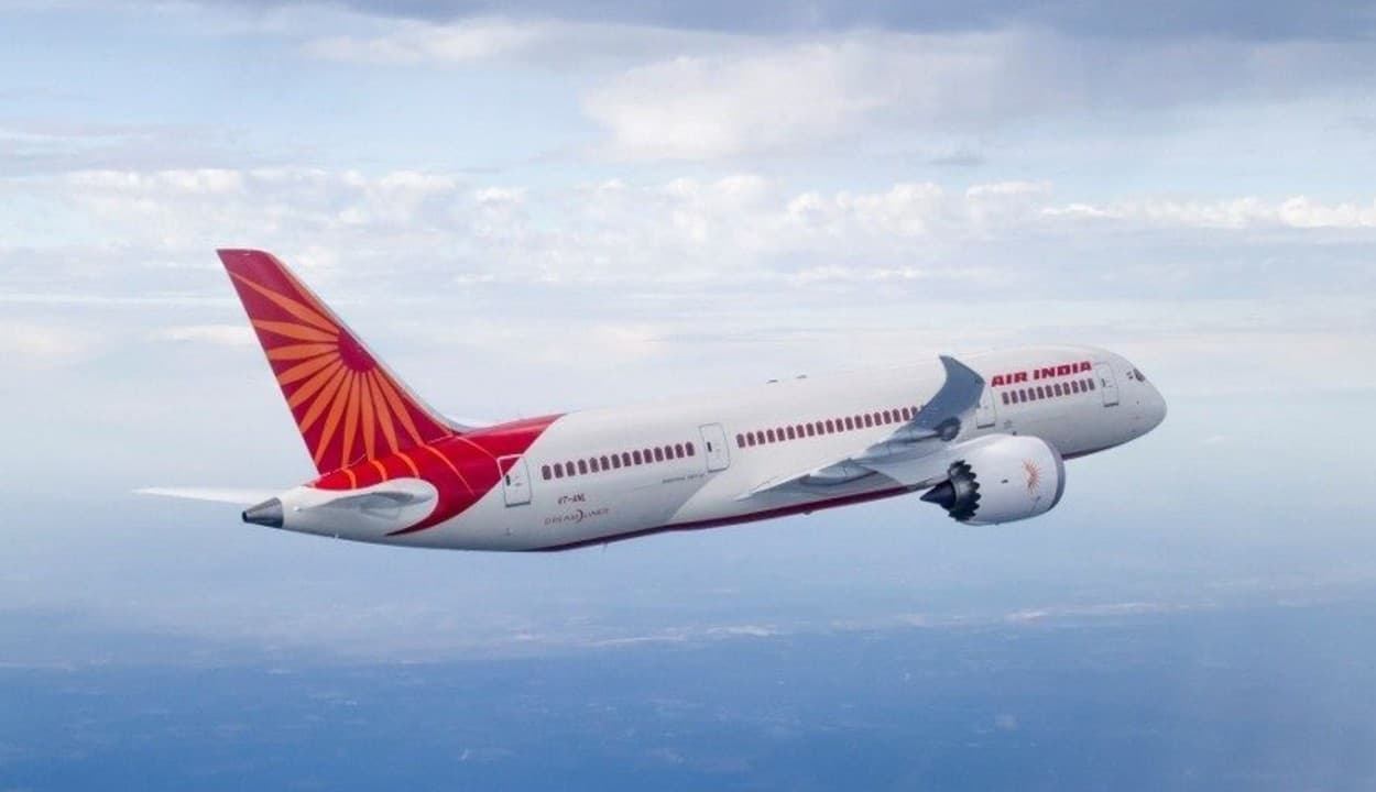 बिहार: दिवाली और छठ पर विमान के किराए में बढ़ोतरी, ट्रेन में भी बढ़ी भीड़, जानिए हवाई टिकट की डिटेल