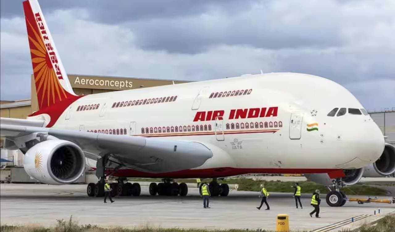 टाटा ने हवाई यात्रियों को दी बड़ी राहत : अब एयर इंडिया के टिकट पर एयर एशिया में कर सकेंगे सफर