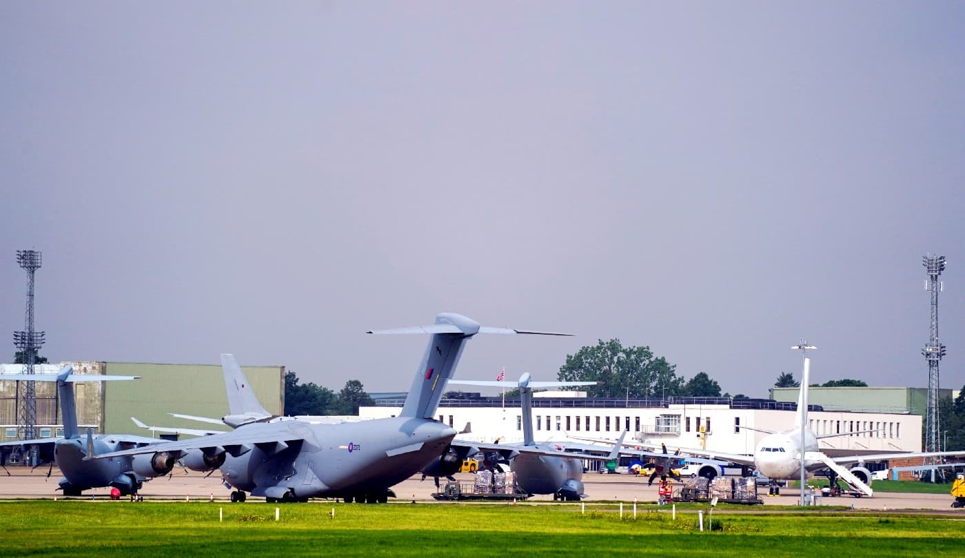 Afghanistan छोड़ने की बेचैनी, 500 भारतीयों को Airlift करने पहुंचा C-17 ग्लोबमास्टर