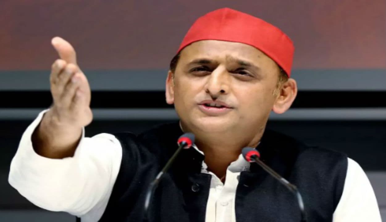 अखिलेश यादव का दावा, यूपी में जीतेंगे 400 सीटें, भाजपा ने कहा- देख रहे मुंगेरीलाल के हसीन सपने