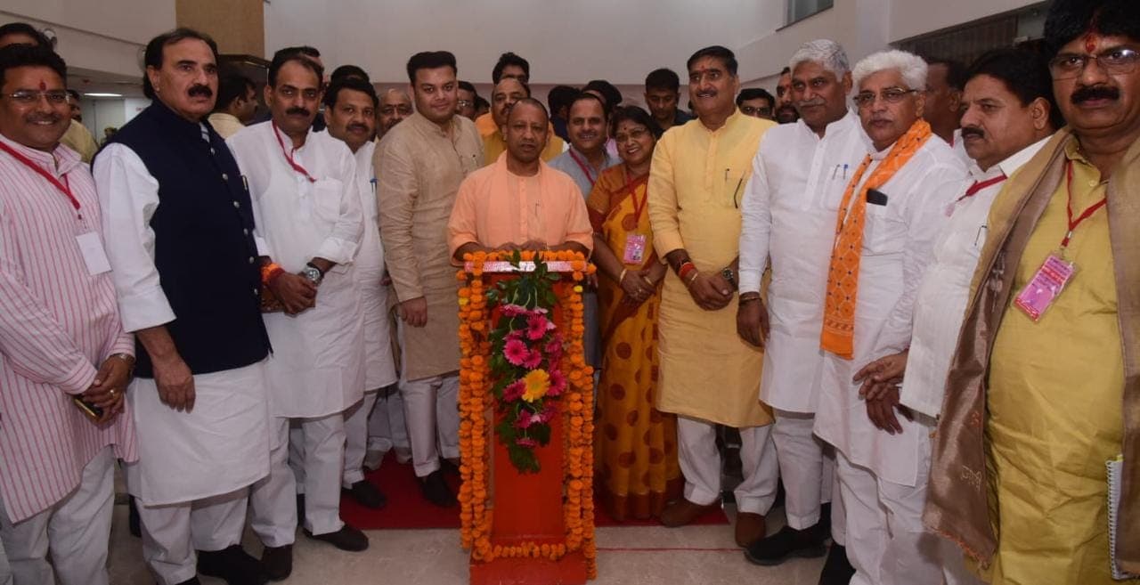 Aligarh News: कल्याण सिंह के नाम से जाना जाएगा हैबिटेट सेंटर, CM ने 446.27 करोड़ में अलीगढ़ को दिया यह सब