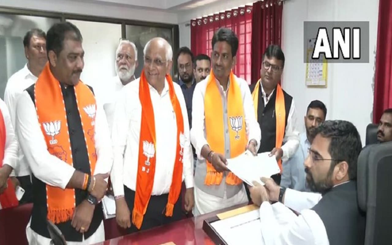 गुजरात चुनाव 2022: गांधीनगर से बीजेपी उम्मीदवार अल्पेश ठाकुर ने नामांकन दाखिल किया