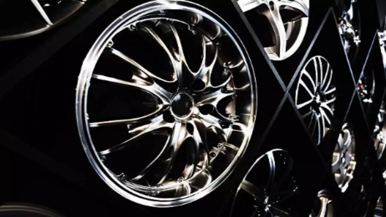 चीन से आने वाले एलॉय व्हील्स पर डंपिंग-रोधी शुल्क जारी रहेगा या नहीं? समीक्षा कर रही सरकार