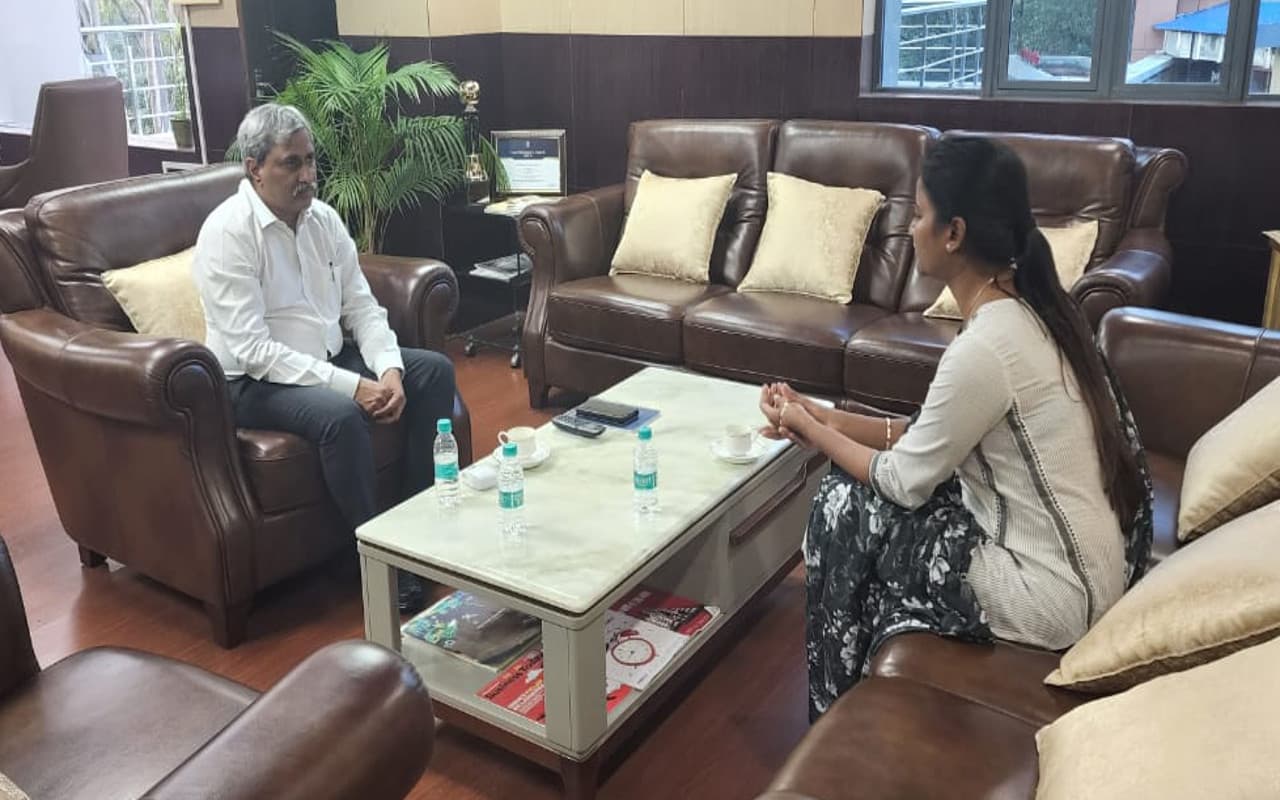 अतिक्रमण को लेकर CCL प्रबंधन ने भुरकुंडा बाजार के दुकानदारों को थमाया नोटिस, CMD से मिली विधायक अंबा