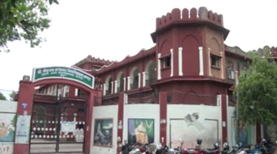 Agra News: डॉ भीमराव आंबेडकर यून‍िवर्स‍िटी में कई कोर्स के लिए वेब रज‍िस्‍ट्रेशन शुरू, ऐसे करें आवेदन...