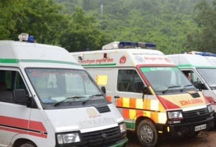 Coronavirus : कोविड वार्ड में भर्ती होने के लिए ढाई घंटे किया इंतजार, एंबुलेंस में मौत