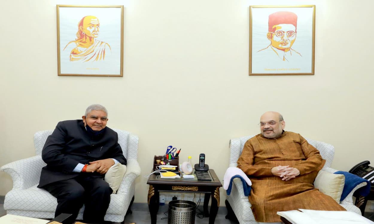 गृहमंत्री अमित शाह से बंगाल के राज्यपाल ने की मुलाकात, कहा- राज्य में कानून व्यवस्था की हालत चिंताजनक