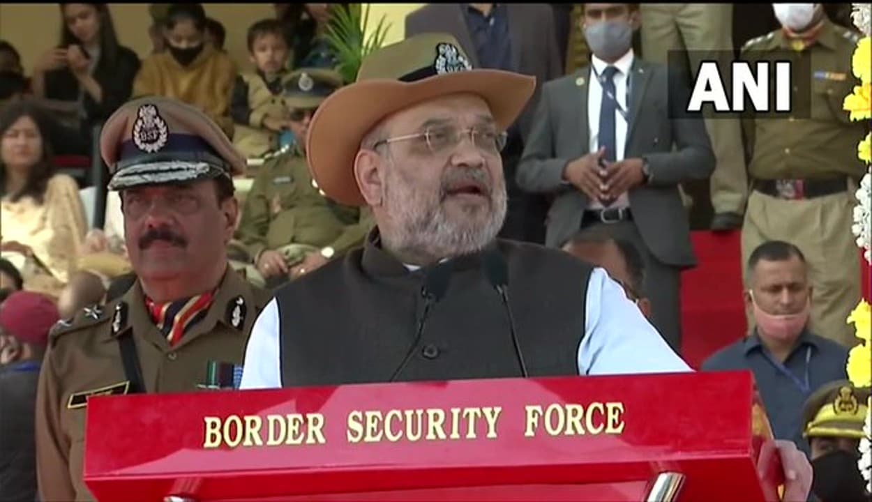बीएसएफ 57वें स्थापना दिवस में बोले अमित शाह, देश के सुरक्षा बलों को जल्द किया जाएगा ड्रोन रोधी तकनीक से लैस