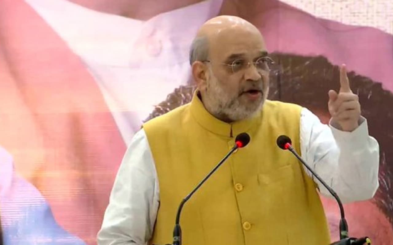 अमित शाह कहा- पूरे देश से कांग्रेस और दुनिया से गायब हो रही कम्युनिस्ट पार्टी, केरल में खिलेगा कमल