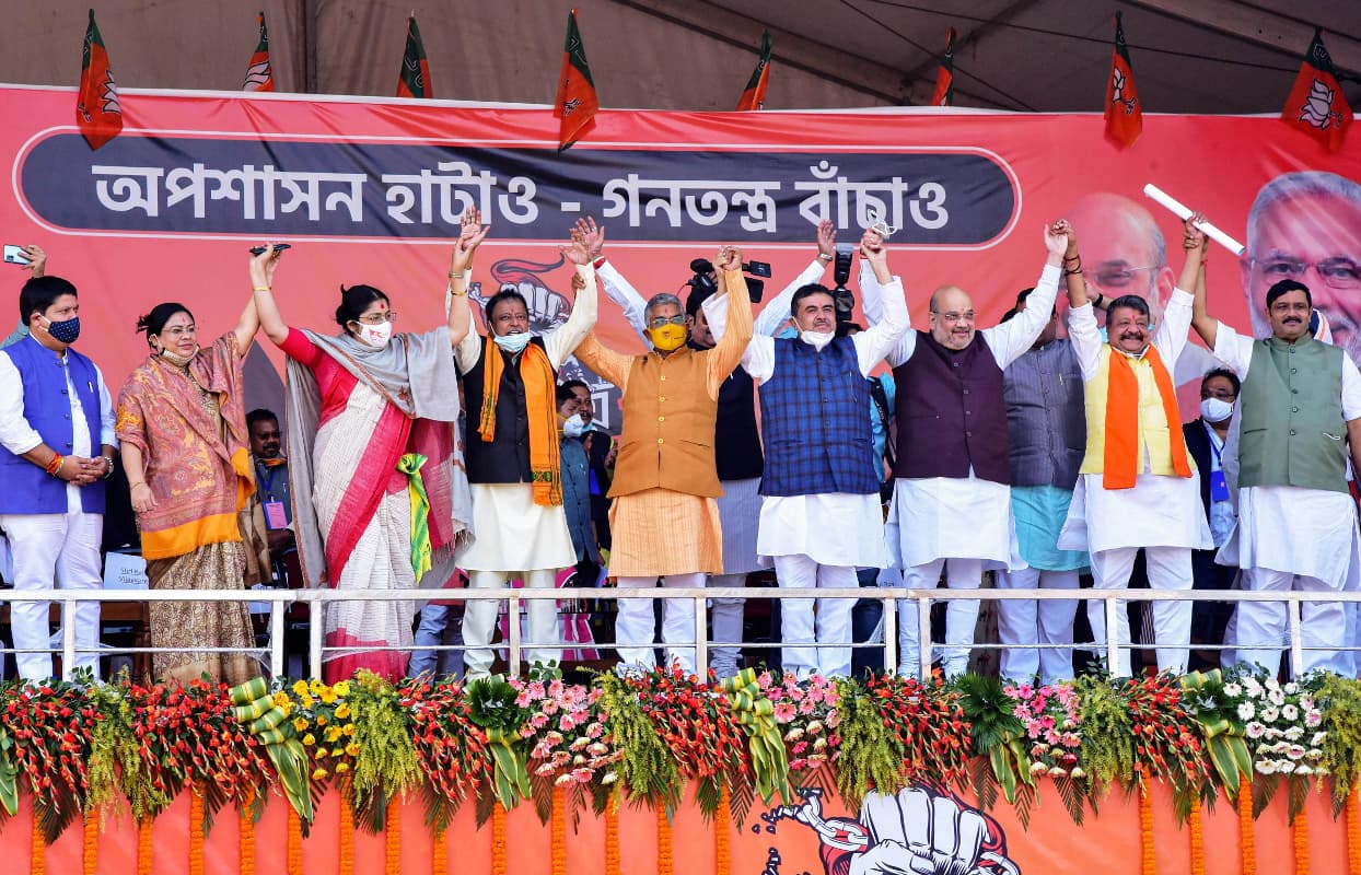 अमित शाह की बंगाल यात्रा : तृणमूल और ममता पर भारी ‘शनि’, पंचायत स्तर के नेता से विधायक-सांसद तक भाजपा में हुए शामिल