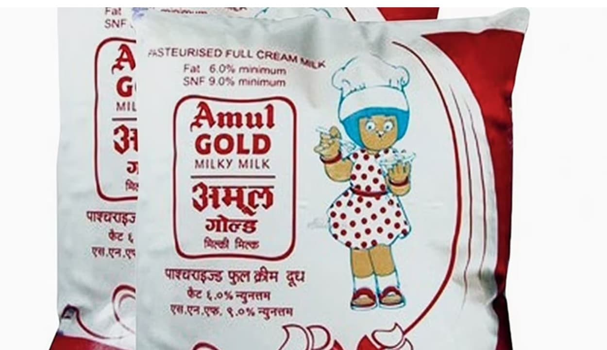 आम आदमी को महंगाई का एक और झटका, 1 जुलाई से दो रुपये लीटर महंगा हो जाएगा अमूल दूध, जानिए कितनी होगी कीमत